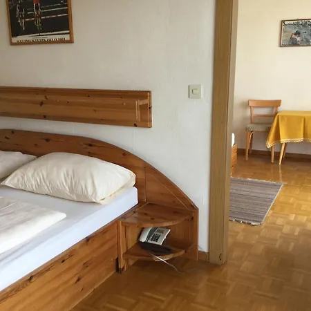 Radhotel *